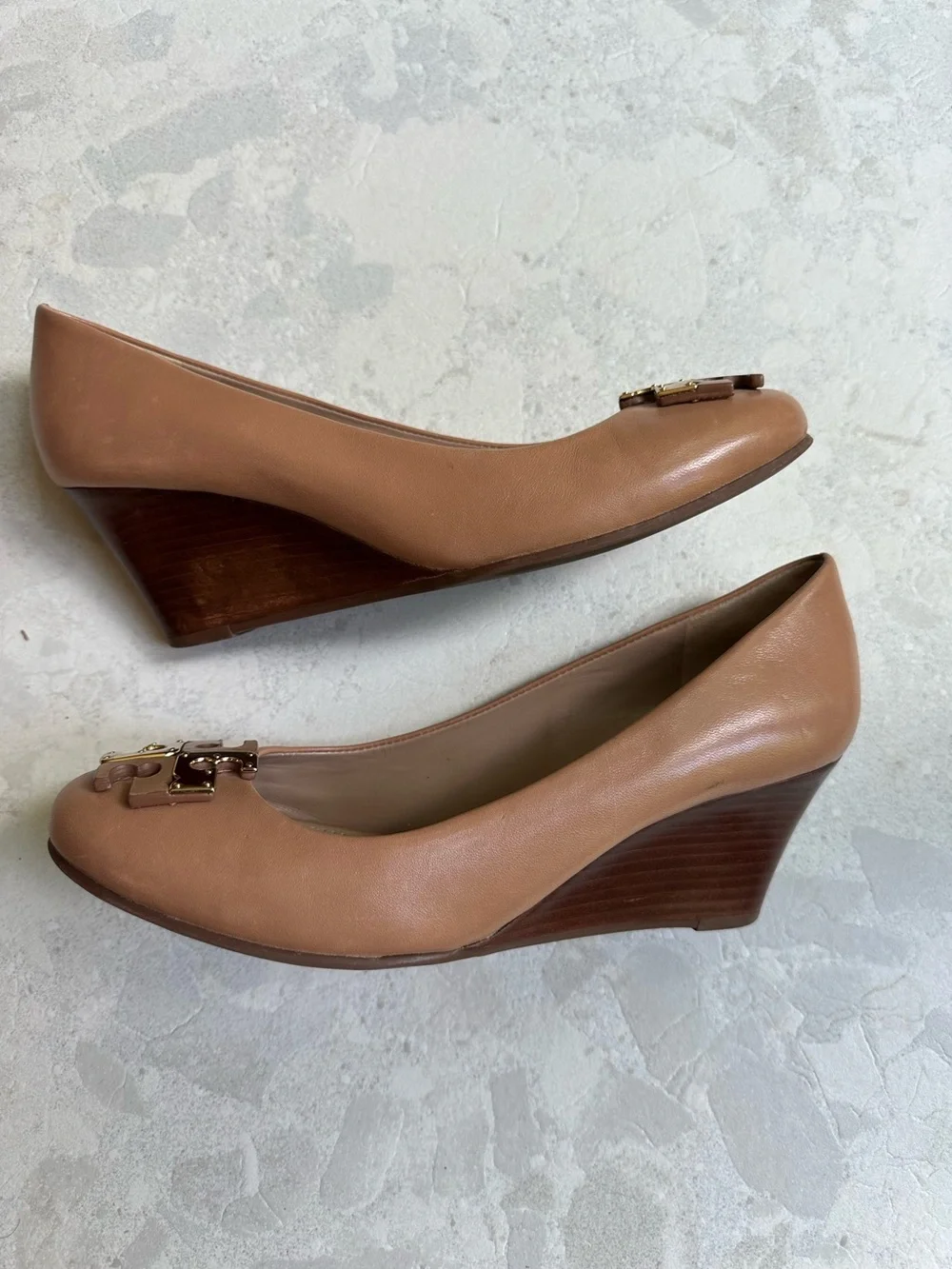 Tory Burch Brown Leather Lowell Wedge Pumps | Size 8